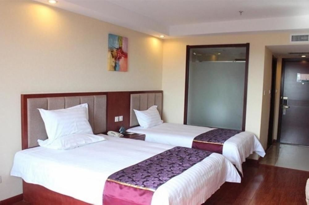 Greentree Inn Shandong Qingdao Wuyishan Road Jiashike Shopping Center Business Hotel Dış mekan fotoğraf