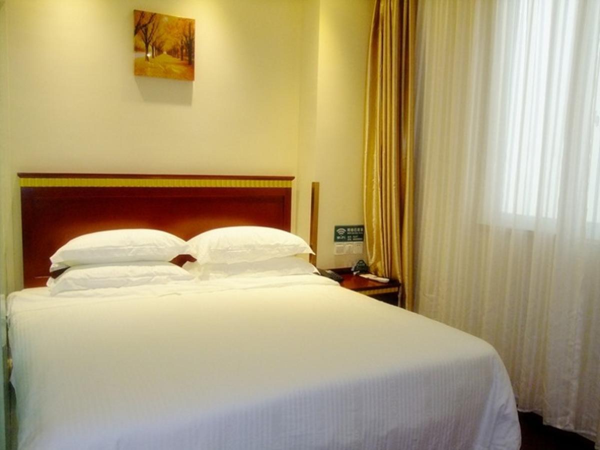 Greentree Inn Shandong Qingdao Wuyishan Road Jiashike Shopping Center Business Hotel Dış mekan fotoğraf