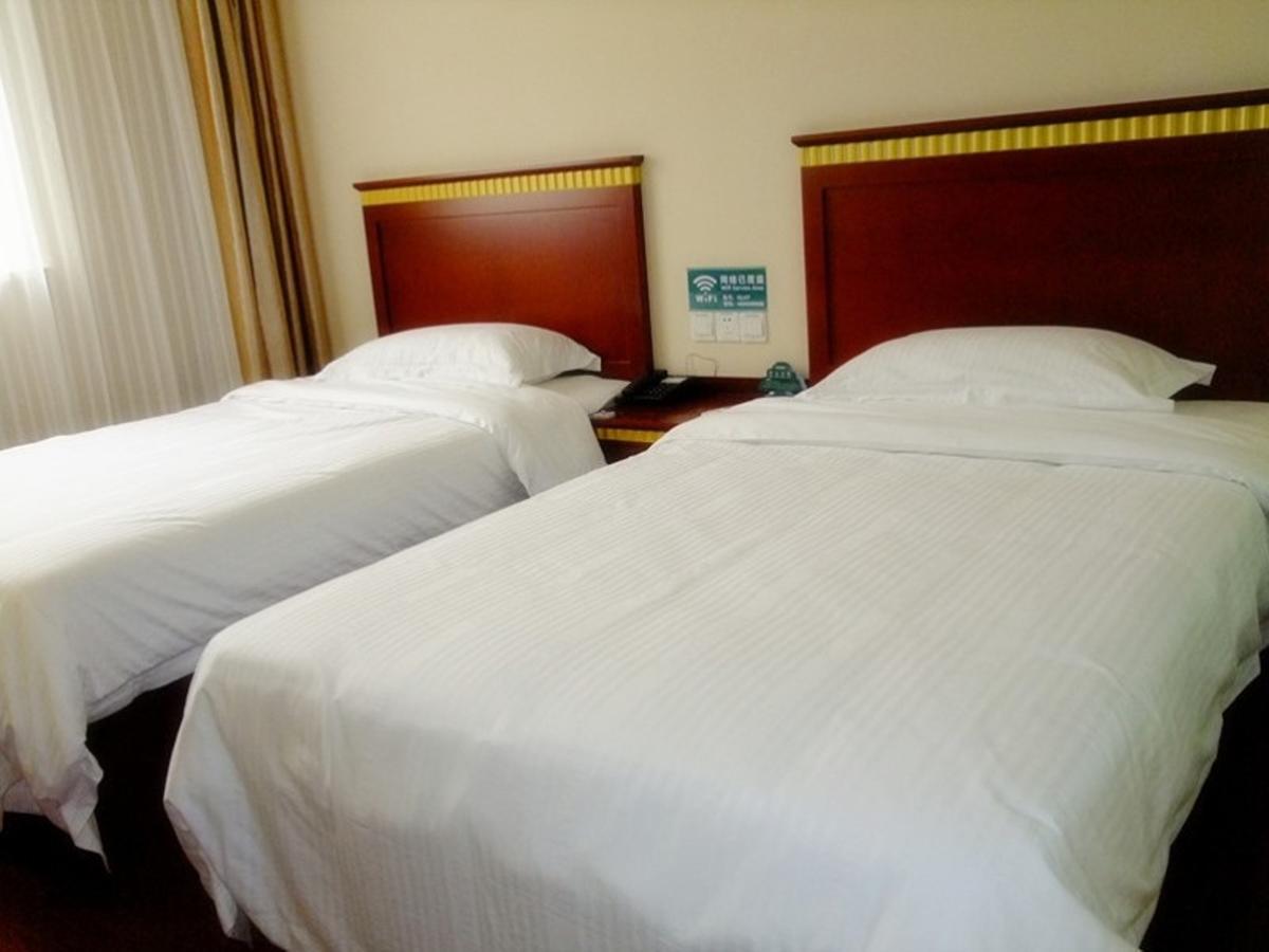 Greentree Inn Shandong Qingdao Wuyishan Road Jiashike Shopping Center Business Hotel Dış mekan fotoğraf